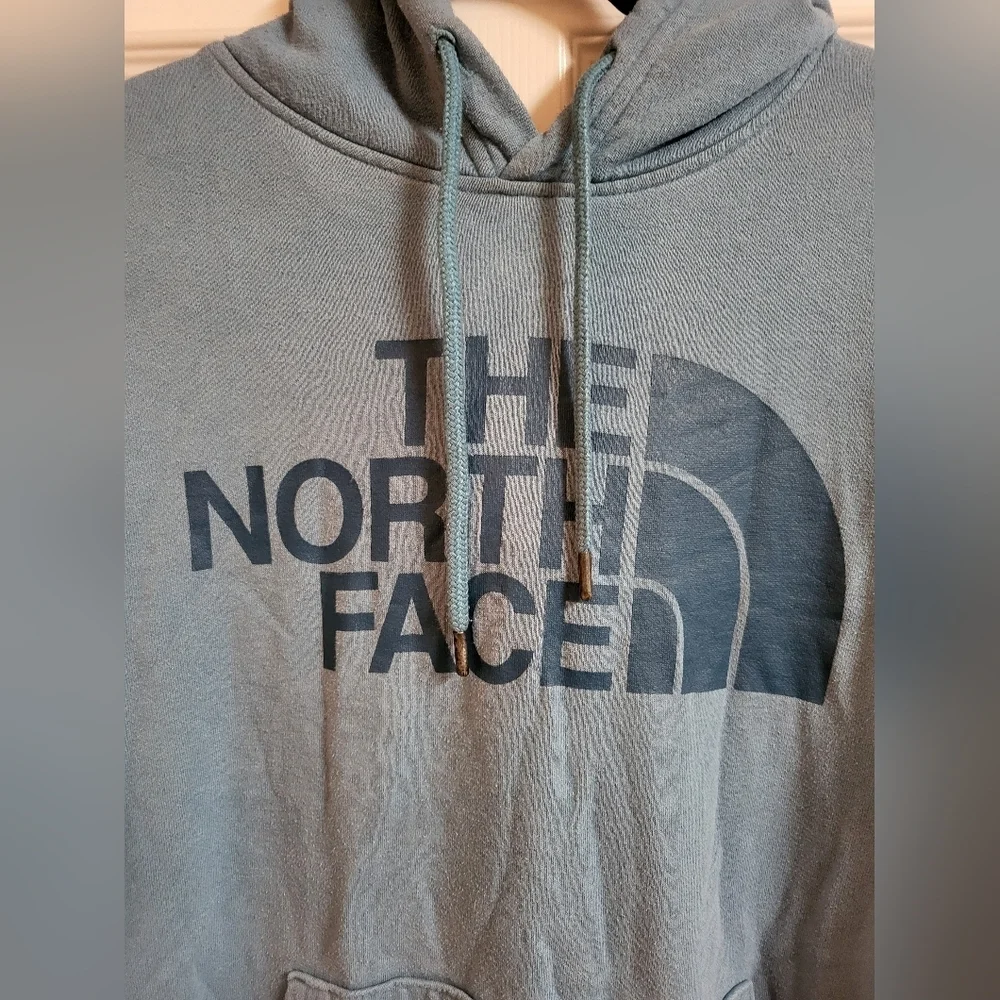 The North Face Men's Slate Blue Hoodie Size M